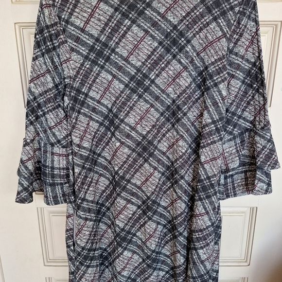 Alyx Petite Dress SzPl Gray/Maroon Plaid Bell Sleeve Fit/Flare Sweater Knit - Picture 4 of 7